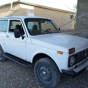 Lada Niva 2002