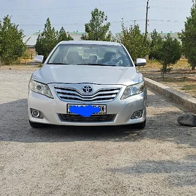 Toyota Camry 2010