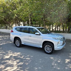 Mitsubishi Montero Sport 2020