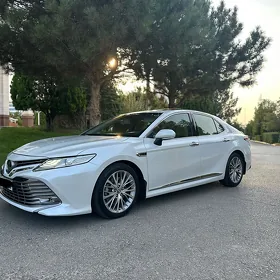 Toyota Camry 2018