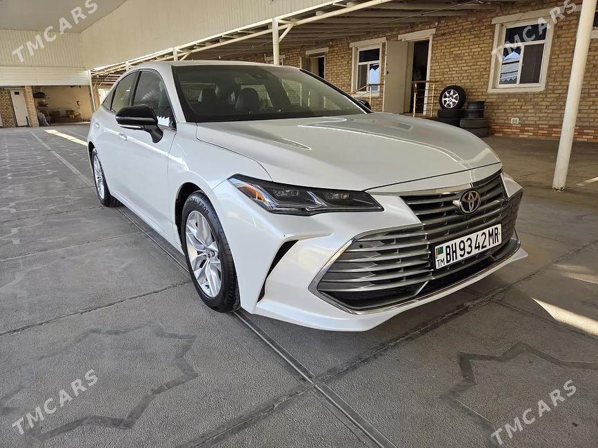 Toyota Avalon 2022