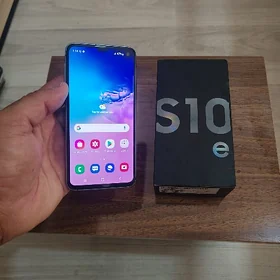 SAMSUNG S10E (6/128)