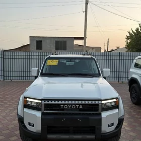 Toyota Land Cruiser Prado 2025