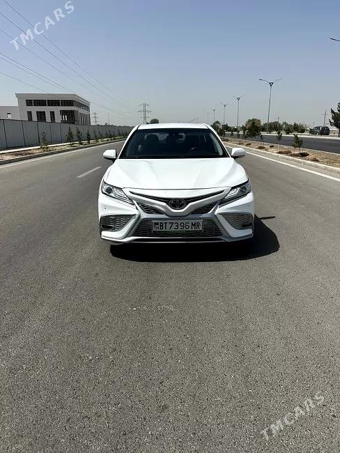 Toyota Camry 2022