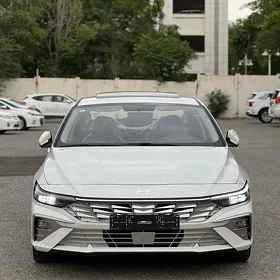 Hyundai Elantra 2025