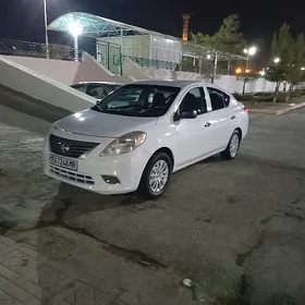 Nissan Versa 2014