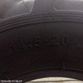 JCB  Teker