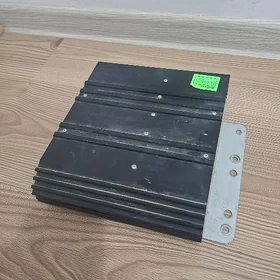 Usilitel, zapçast üçin