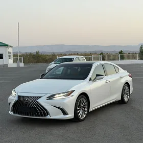 Lexus ES 350 2025