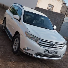 Toyota Highlander 2013