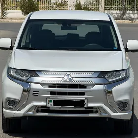 Mitsubishi Outlander 2022