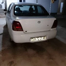 Toyota Echo 2002