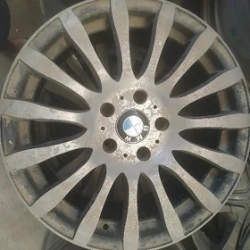 BMW diska r 17 standarit