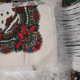 Ak secekli yalyk