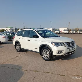 Nissan Pathfinder 2020