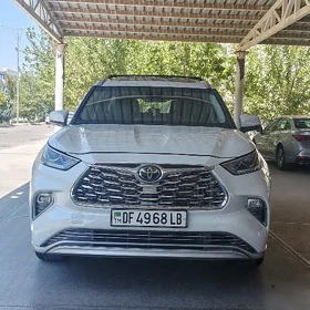 Toyota Highlander 2022