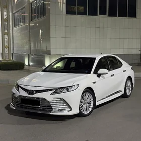 Toyota Camry 2018