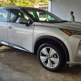 Nissan Rogue 2021