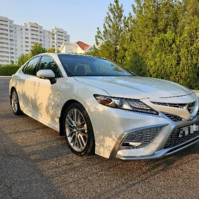 Toyota Camry 2023
