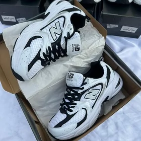 NEW BALANCE 530