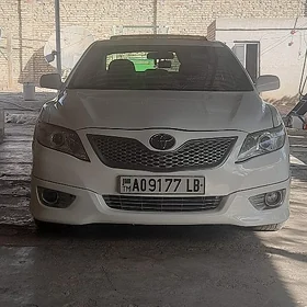 Toyota Camry 2011