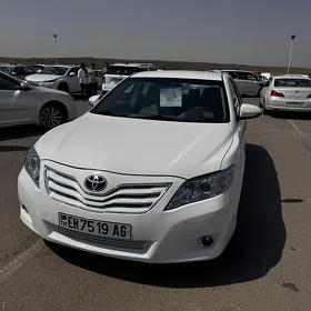Toyota Camry 2010