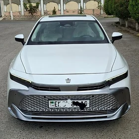 Toyota Crown 2023