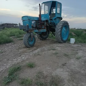 MTZ T-28 1990