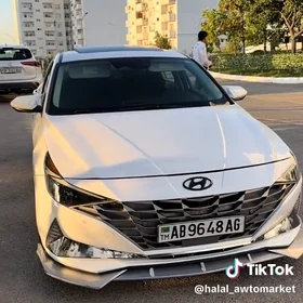 Hyundai Elantra 2021