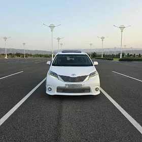 Toyota Sienna 2017