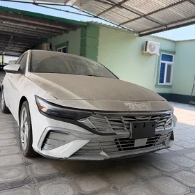 Hyundai Elantra 2024