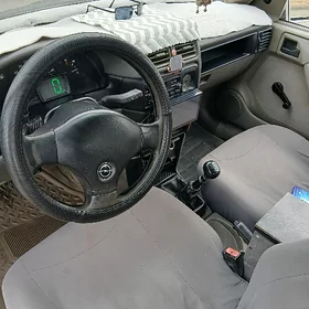 Opel Vectra 1989