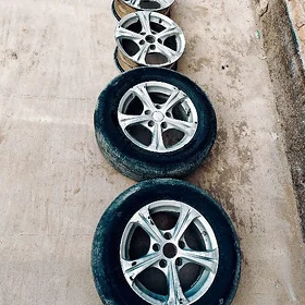 15 diska Toyota