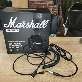 Marshall nausnik