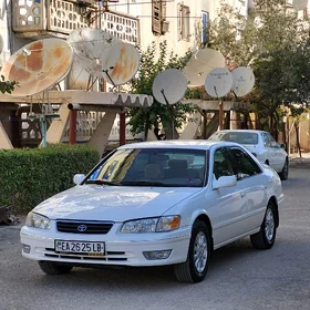 Toyota Camry 2001