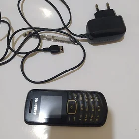 prastoý telefon samsung