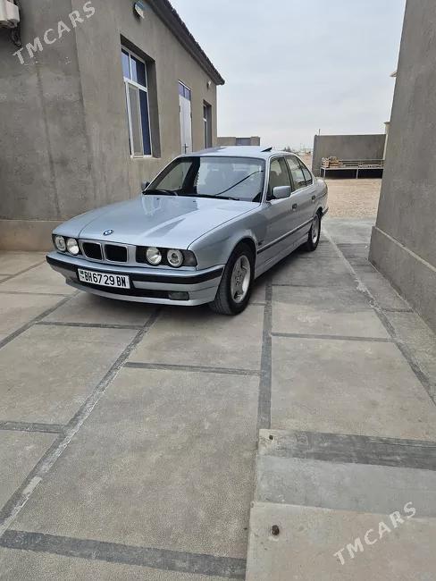 BMW E34 1990
