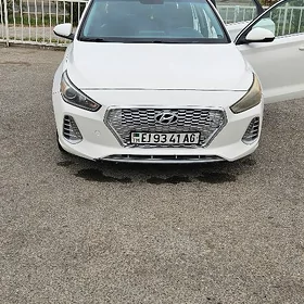 Hyundai Elantra GT 2018