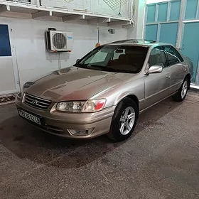 Toyota Camry 1999