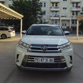Toyota Highlander 2020