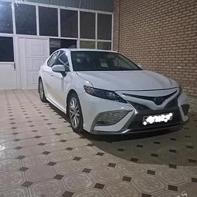 Toyota Camry 2023