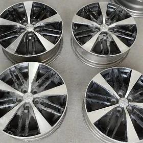 karolla r16