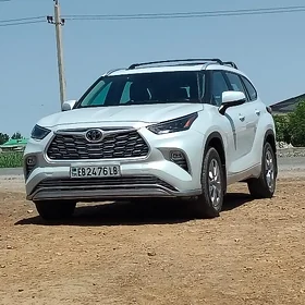 Toyota Highlander 2023