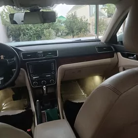 Volkswagen Passat 2012