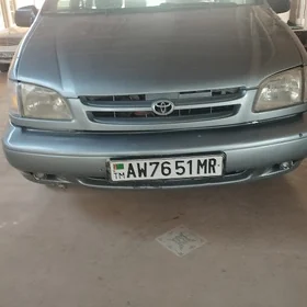 Toyota Sienna 2000