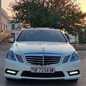 Mercedes-Benz E350 2011