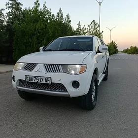 Mitsubishi L200 2007