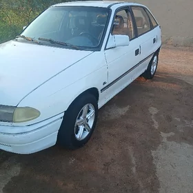 Opel Astra 1992