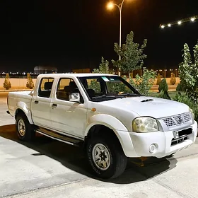 Nissan Navara 2005