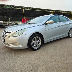 Hyundai Sonata 2010